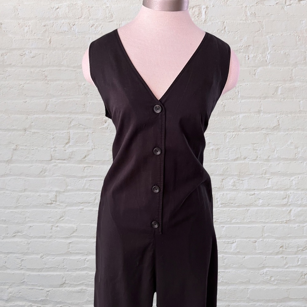 Leo & Sage Size Med Black V-Neck Sleeveless Jumpsuit POCKETS Wide Leg Cropped